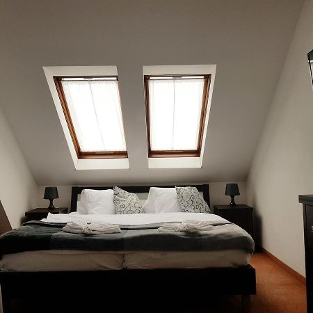 Tisá Hotel Camelot מראה חיצוני תמונה